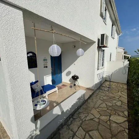 As Apartment